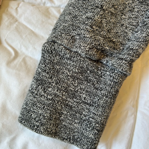 J Crew Heavyweight Turtleneck sweatshirt Size M - Picture 9 of 11